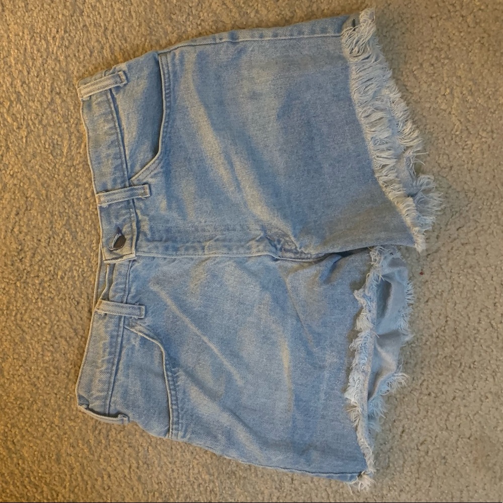 Authentic Levi’s high waisted cut off shorts